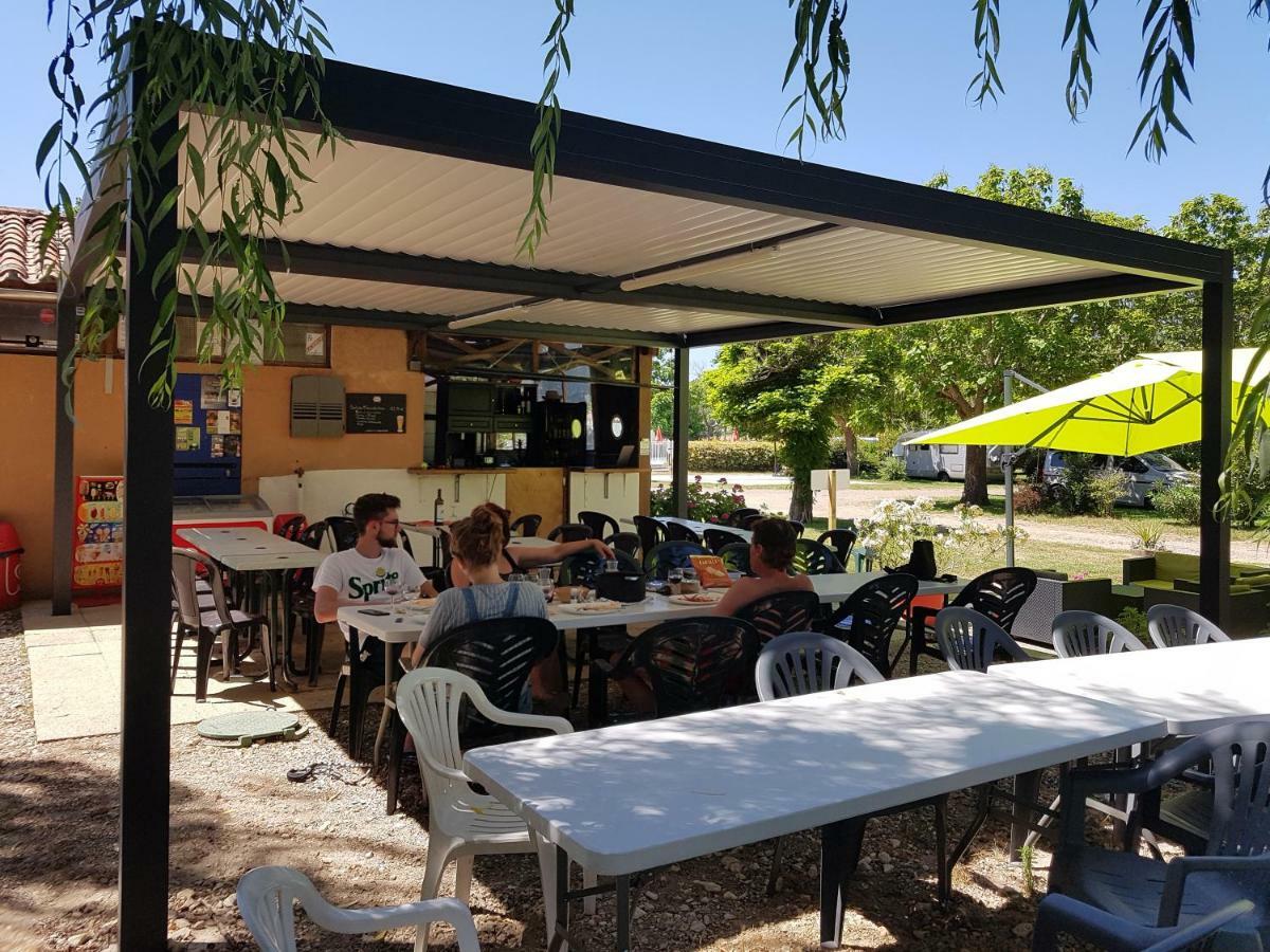 Camping Le Mouliat Hotel Moncrabeau Luaran gambar